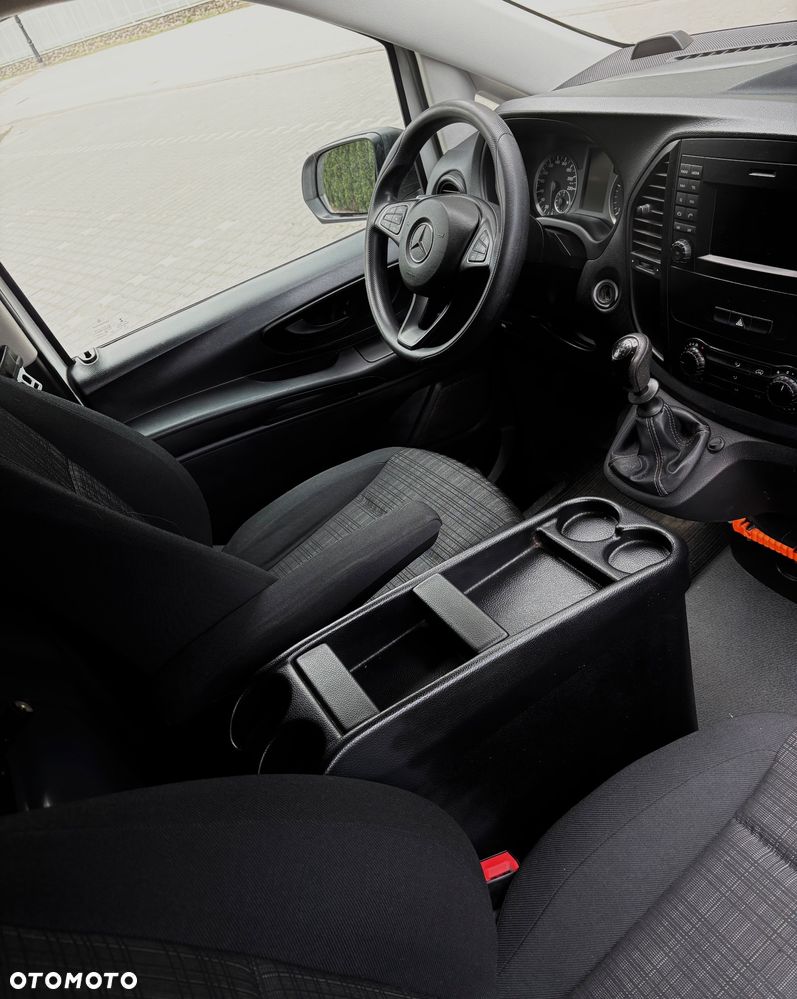 Mercedes-Benz Vito - 10