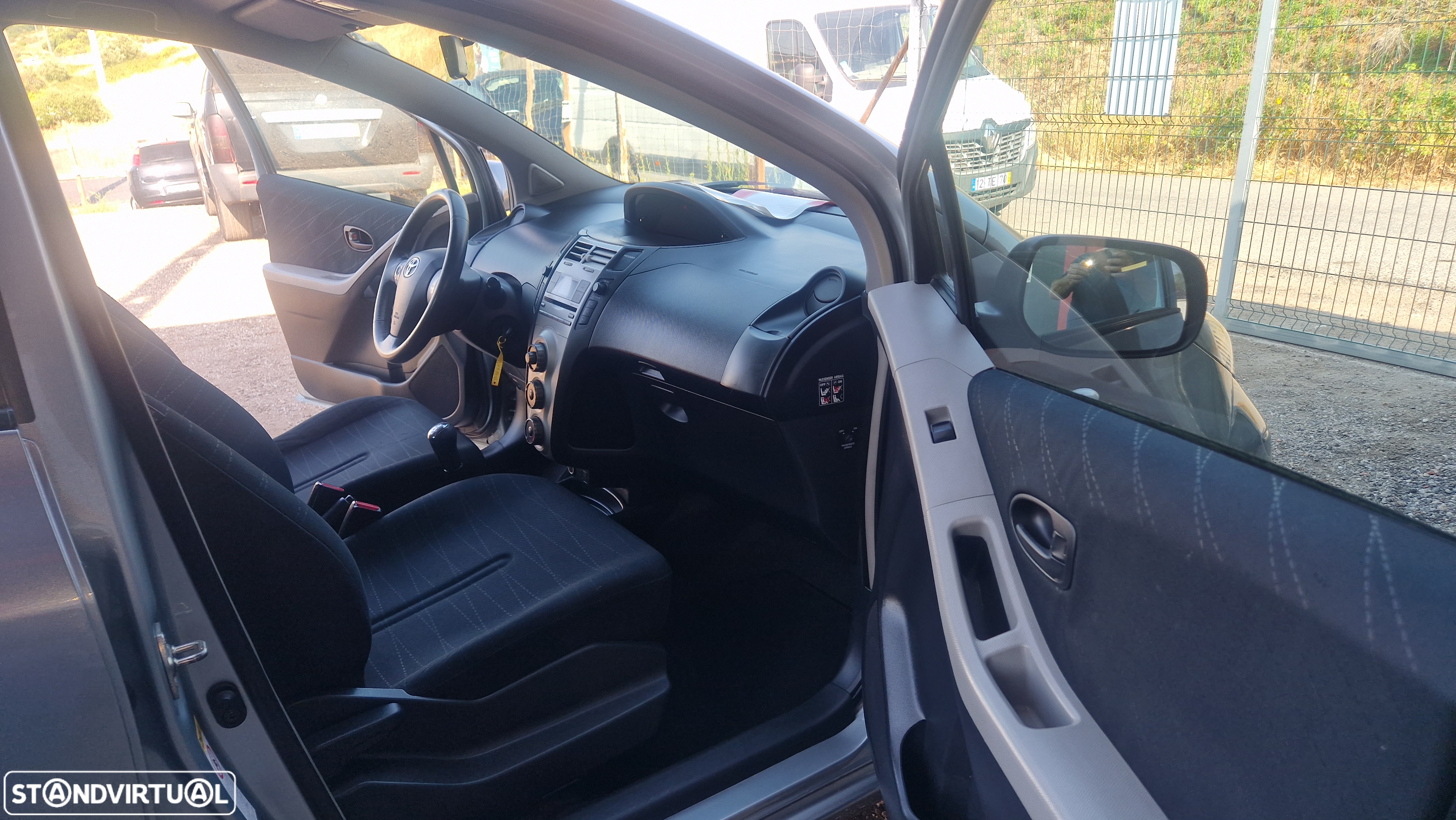 Toyota Yaris 1.4 D-4D AC+VSC - 14