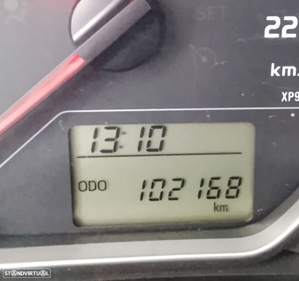 Toyota Yaris 1.0 VVT-i Comfort+P.Style - 6