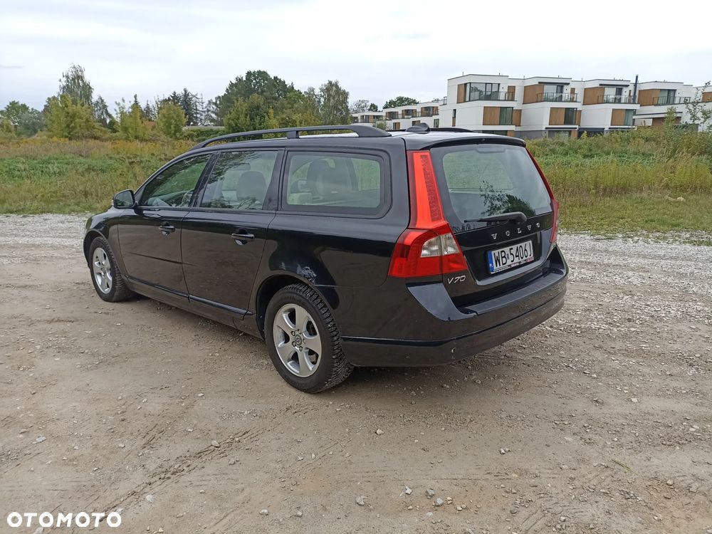Volvo V70 D5 Momentum - 5