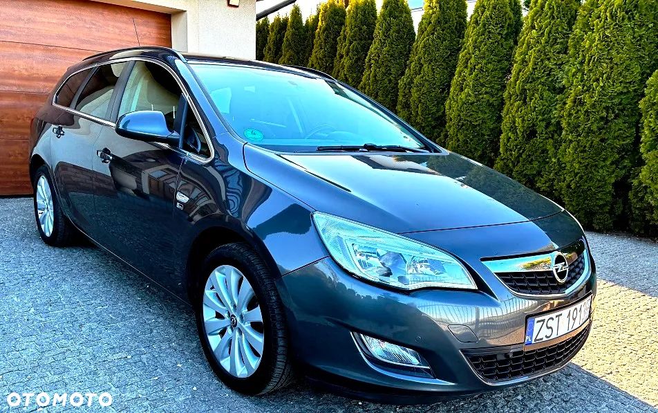 Opel Astra 1.4 Turbo 150 Jahre - 13