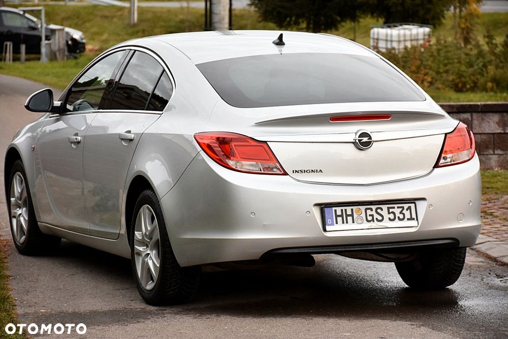 Opel Insignia 1.8 Executive - 3