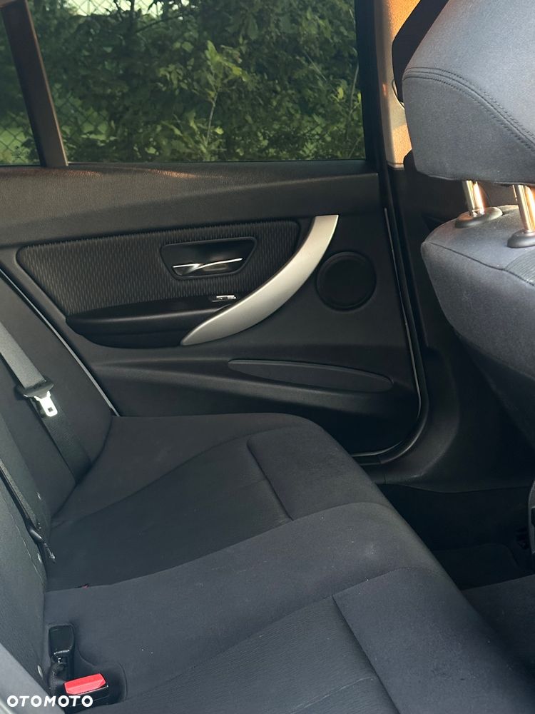 BMW Seria 3 320d Efficient Dynamics - 7