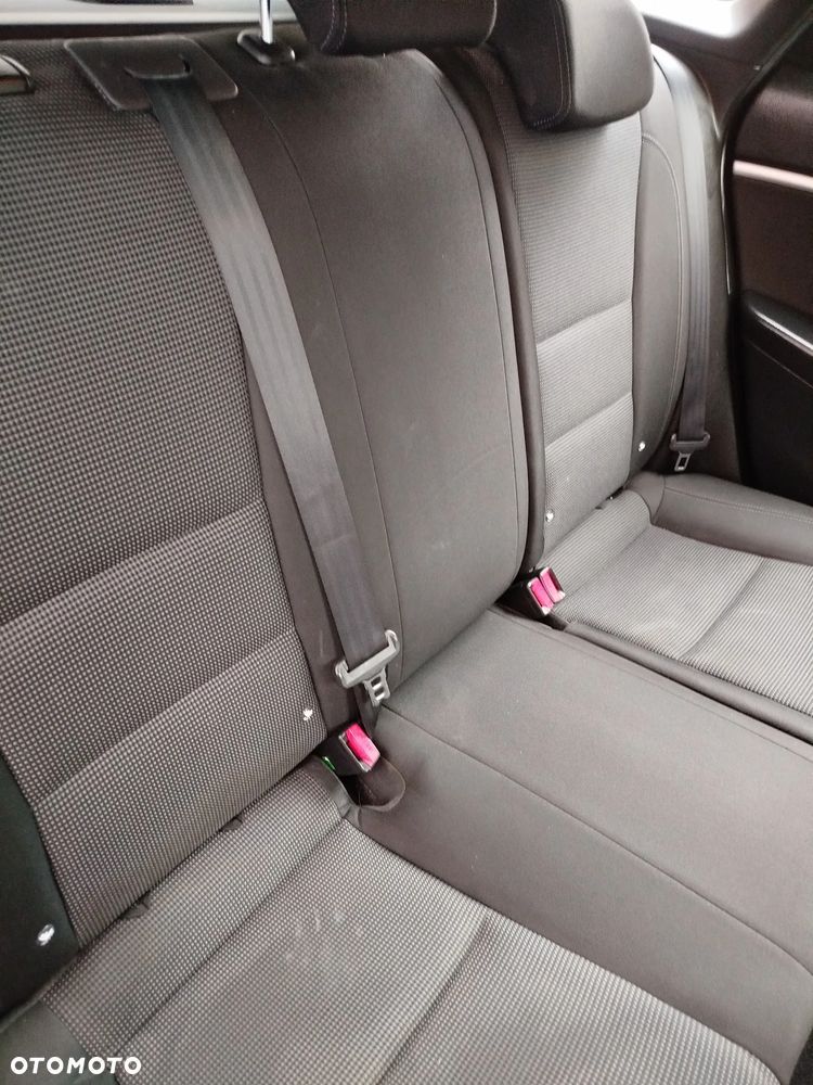 Hyundai i30 1.6 Classic + - 30