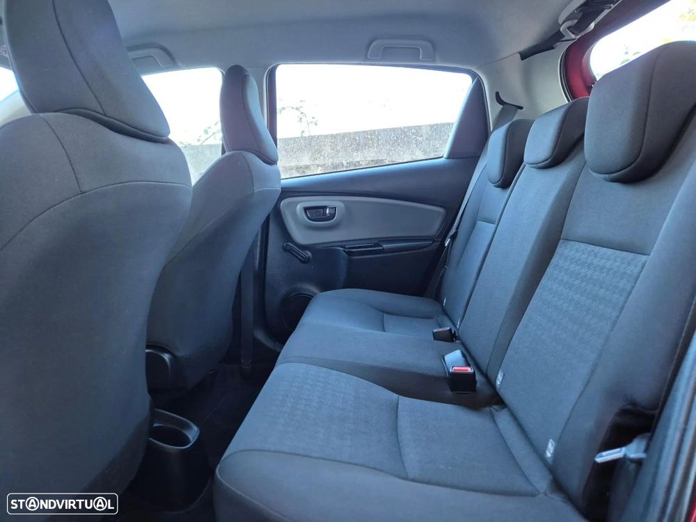 Toyota Yaris 1.5 VVT-i Active - 11