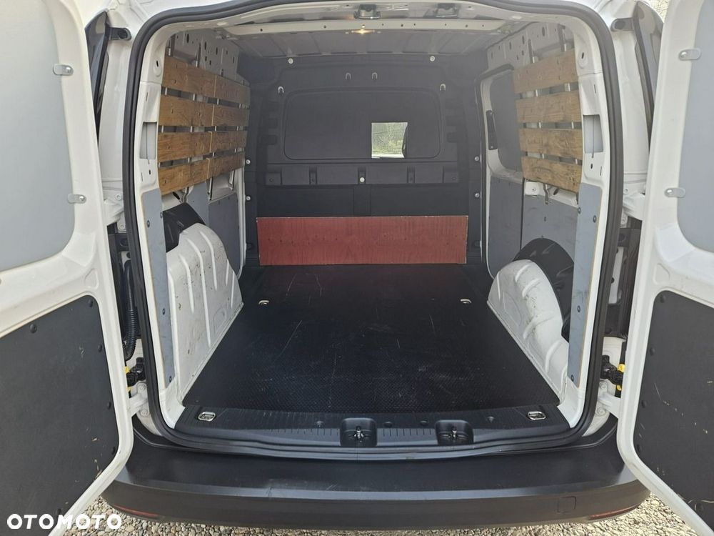 Volkswagen Caddy - 12