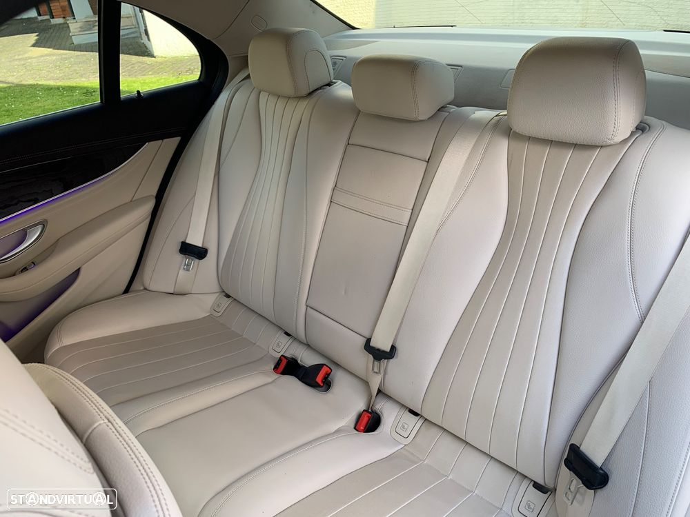 Mercedes-Benz E 300 d Exclusive Line - 12