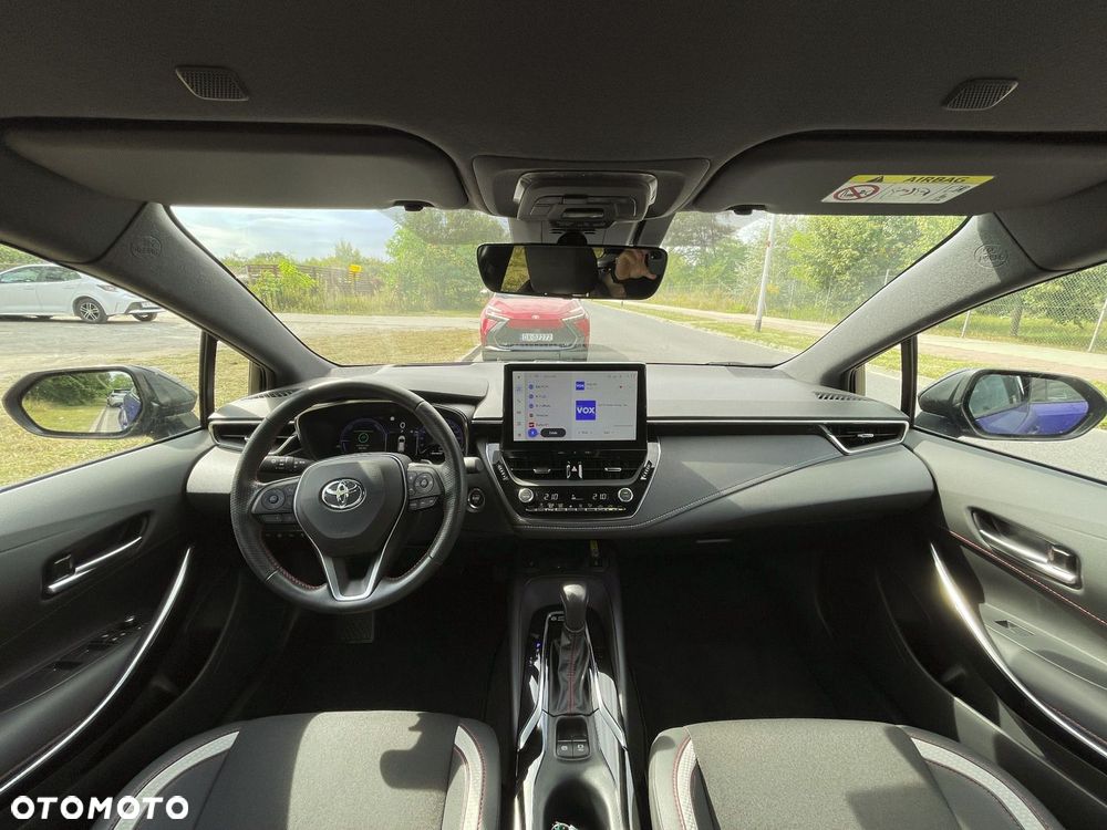 Toyota Corolla 2.0 Hybrid GR Sport Dynamic - 13