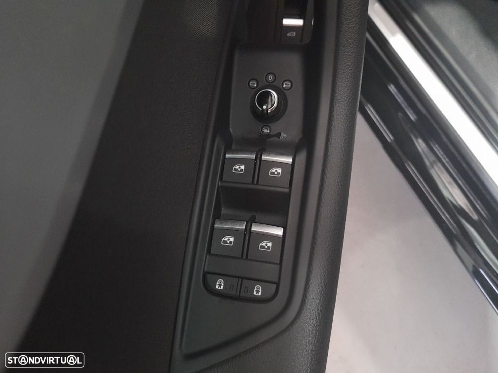 Audi A4 35 TDI S tronic - 12