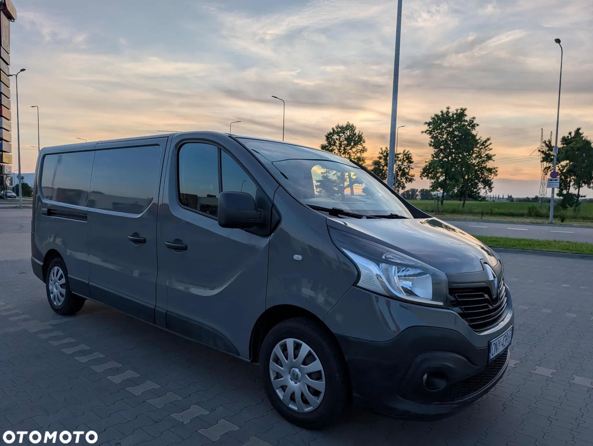 Renault Trafic - 1