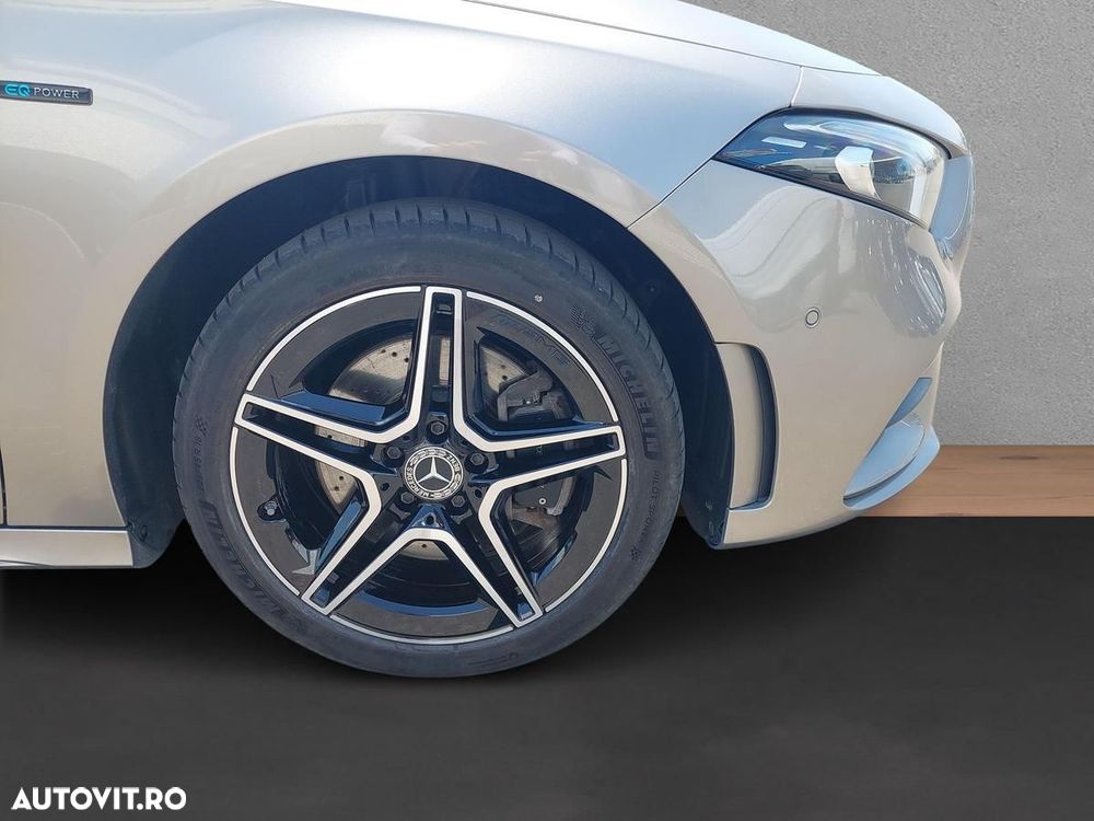Mercedes-Benz A 250 e 8G-DCT Advanced AMG Line - 17
