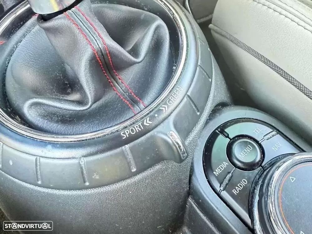 MINI 5 Portas Cooper S Auto Desportiva - 10