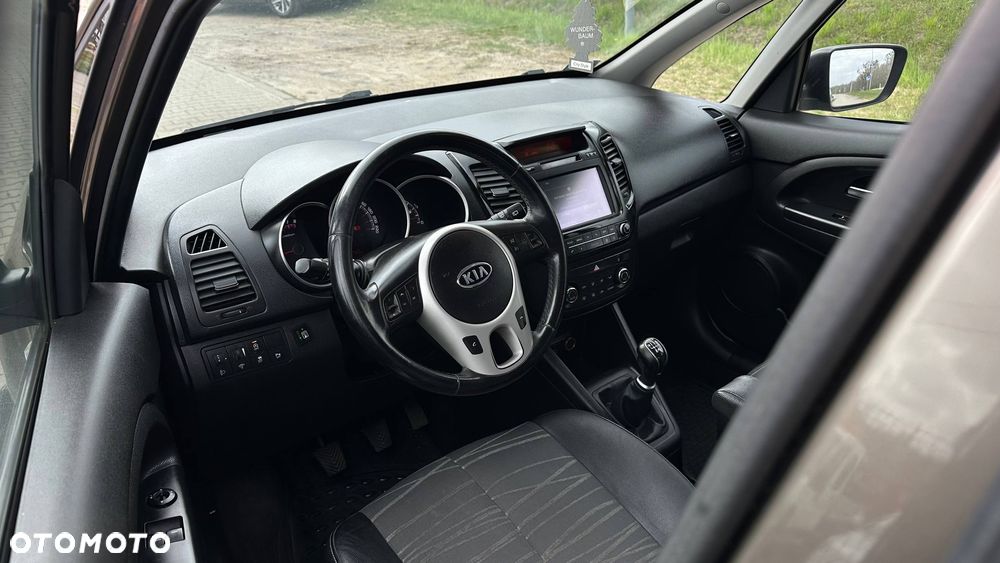 Kia Venga 1.4 CVVT Attract - 14