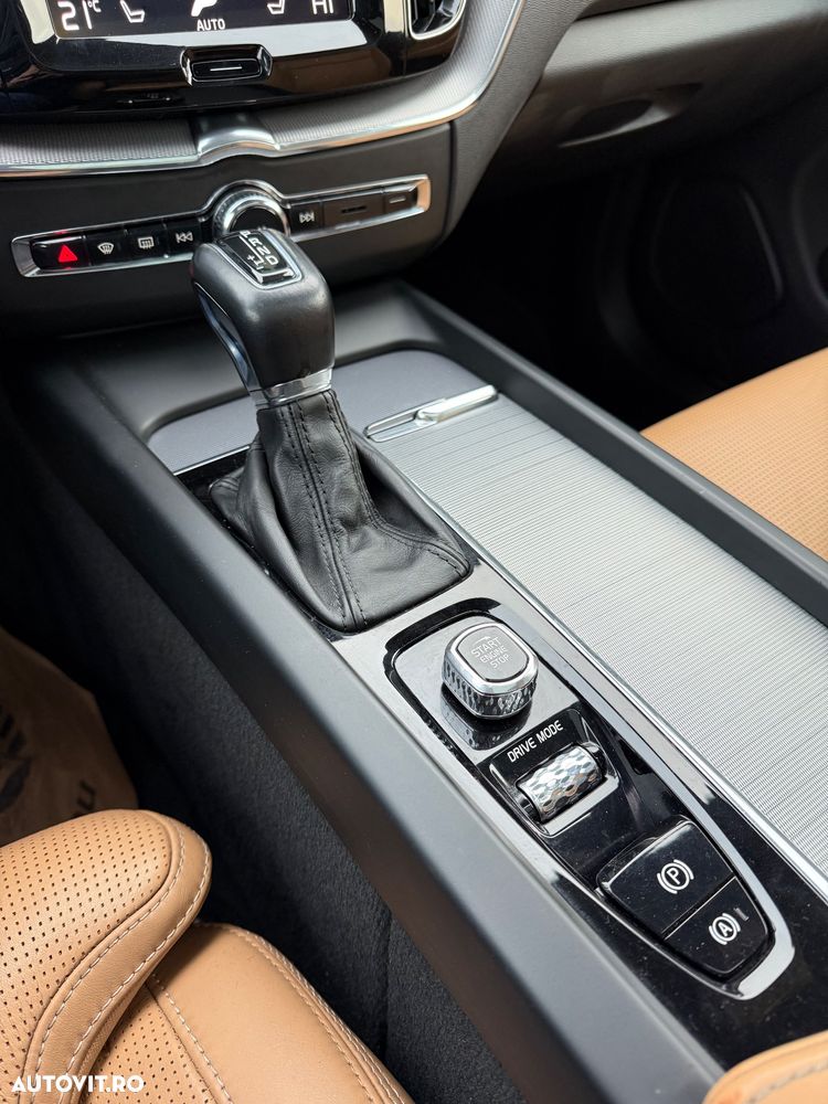 Volvo XC 60 D4 AWD Geartronic Inscription - 19