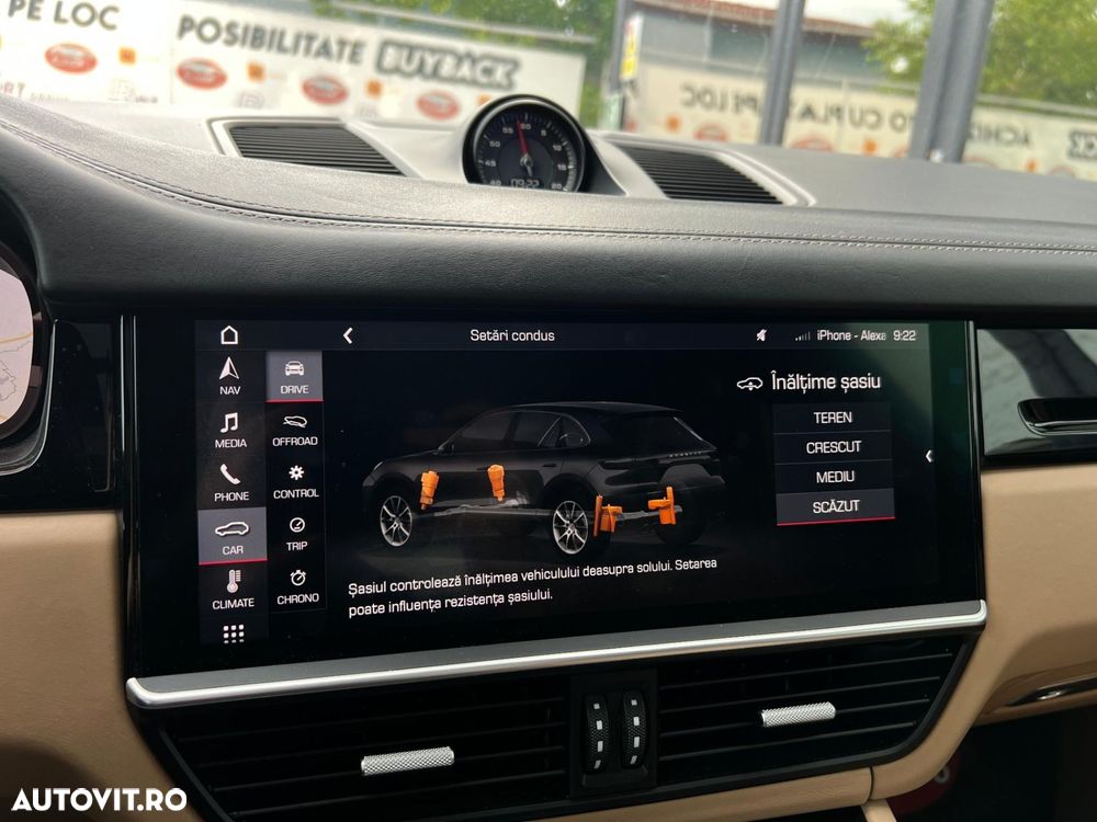 Porsche Cayenne - 27