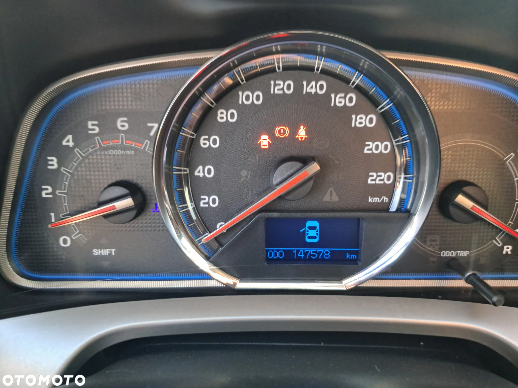 Toyota RAV4 2.2 D-4D 4x4 - 12