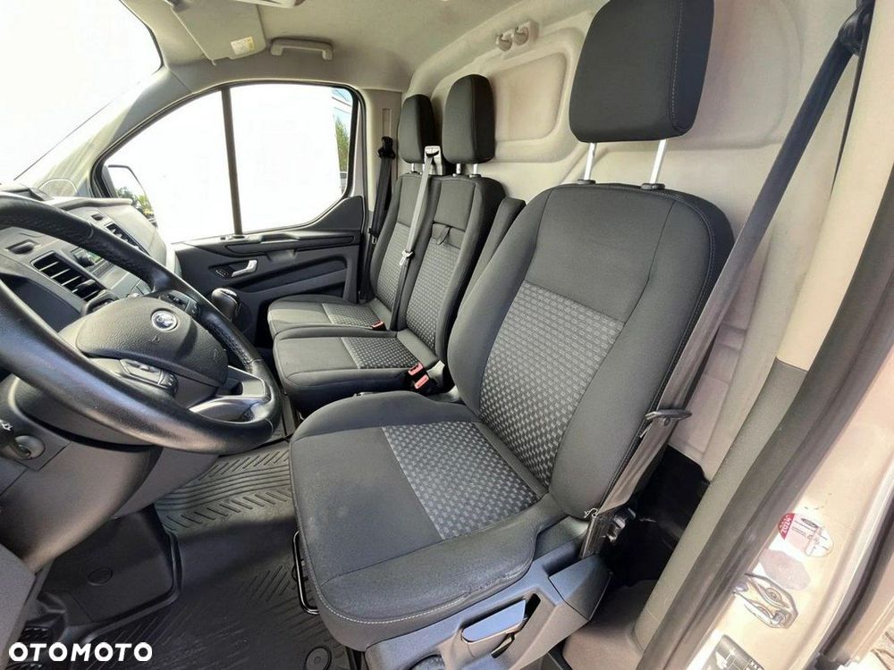 Ford Transit Custom - 22