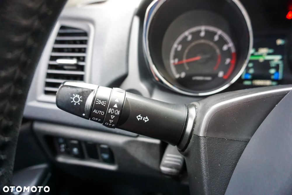 Mitsubishi ASX 1.6 2WD SUV-Star+ - 32