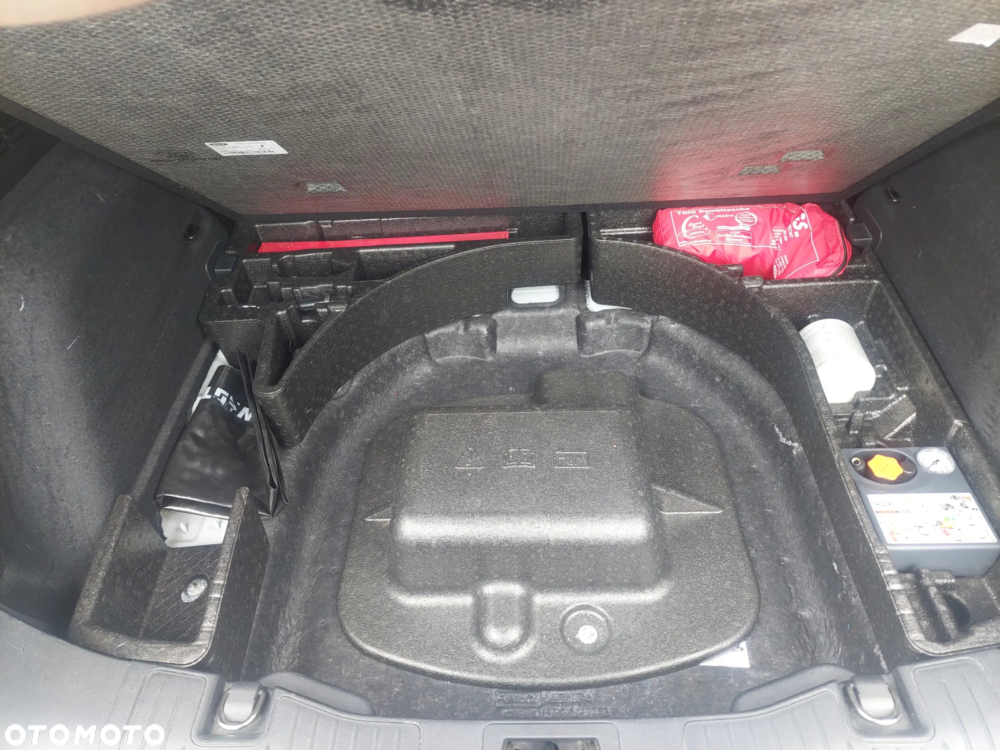 Ford Kuga - 12