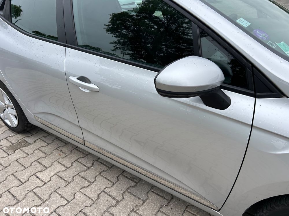 Renault Clio - 29