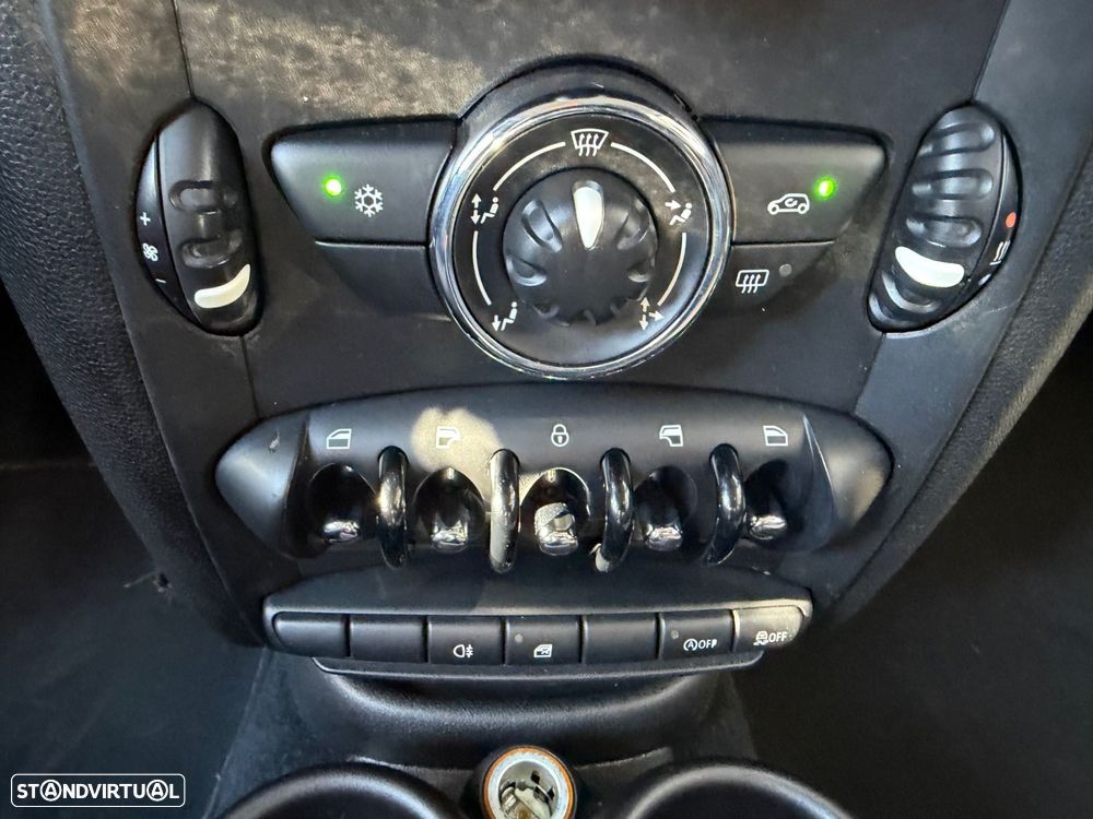 MINI Countryman Cooper D - 11