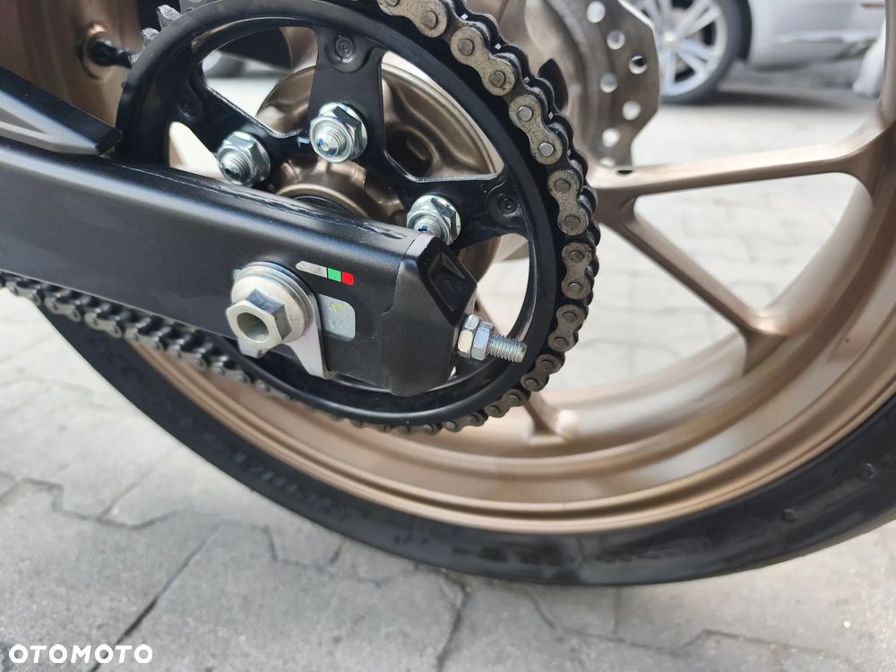 Honda CB - 30