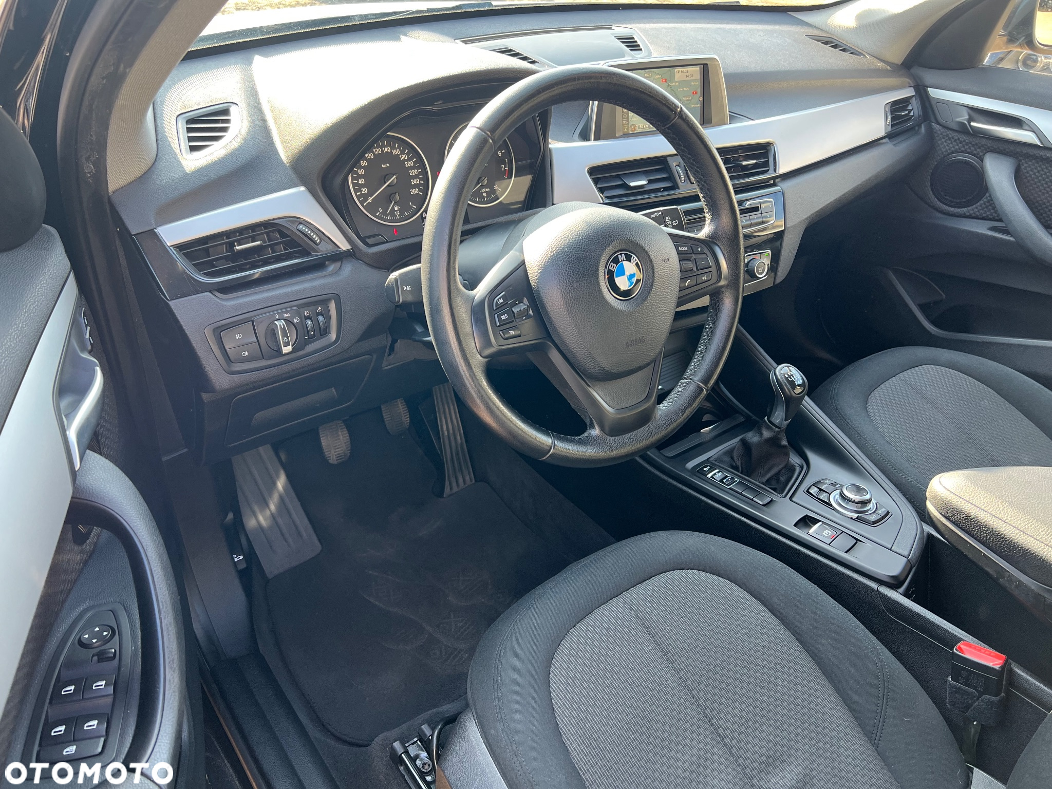 BMW X1 sDrive18i Business Edition - 9