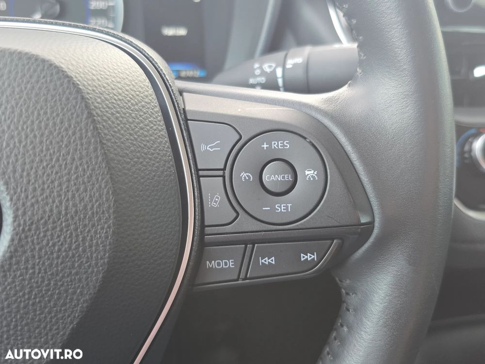 Toyota Corolla 1.8 HSD Business - 9