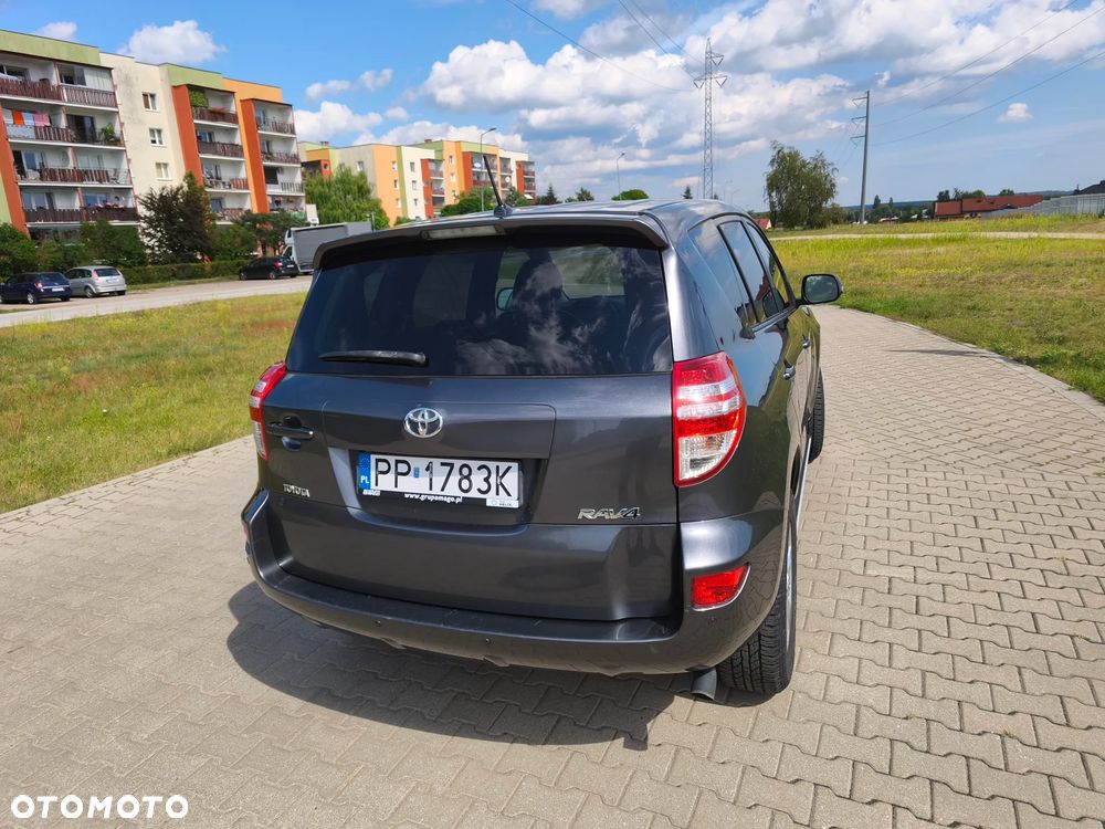 Toyota RAV4 - 5