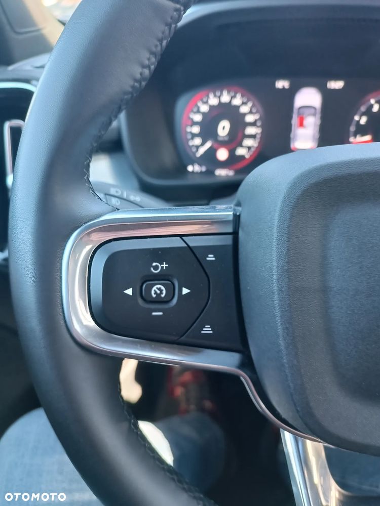 Volvo XC 40 T2 Core - 12