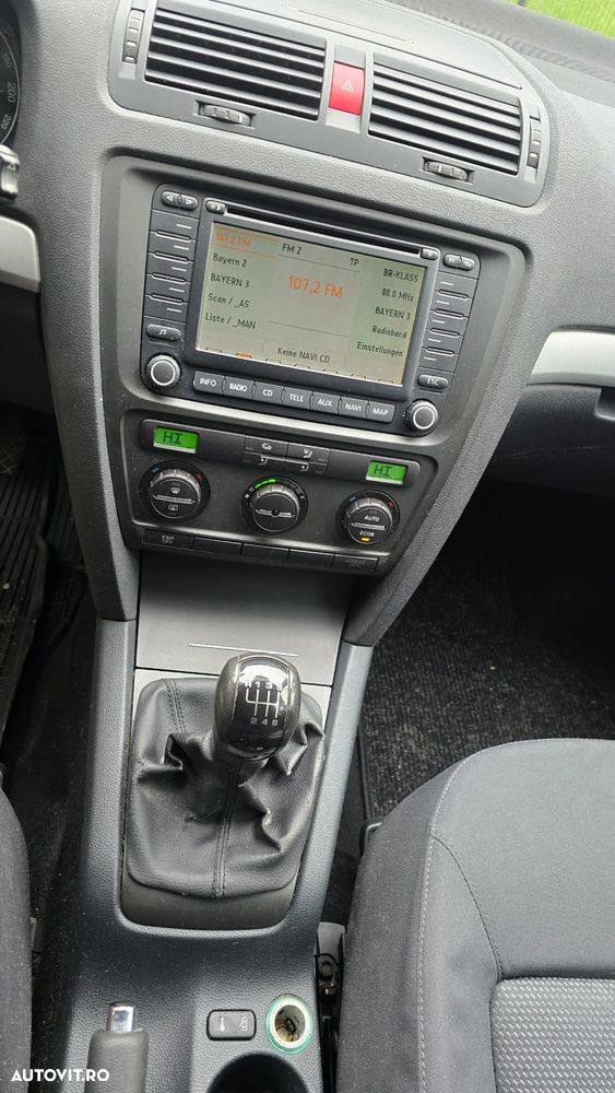 Skoda Octavia 2.0 FSI Trend - 8