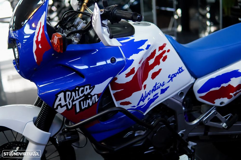 Honda Africa Twin 750 Adventure - 9