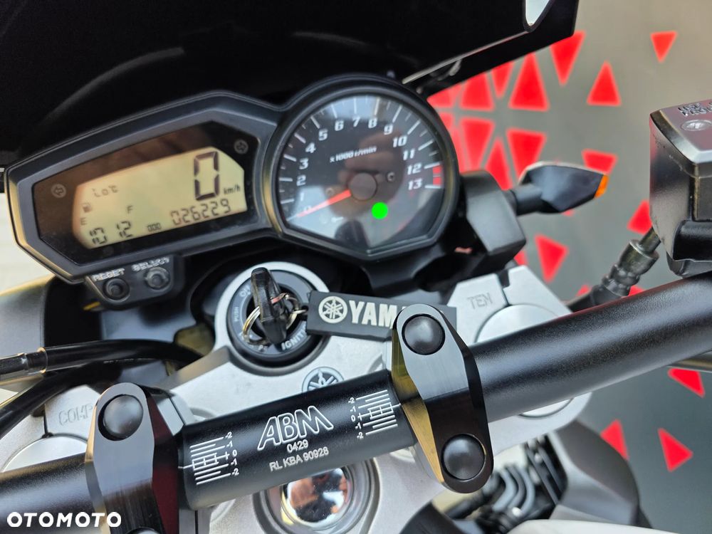 Yamaha FZ - 31