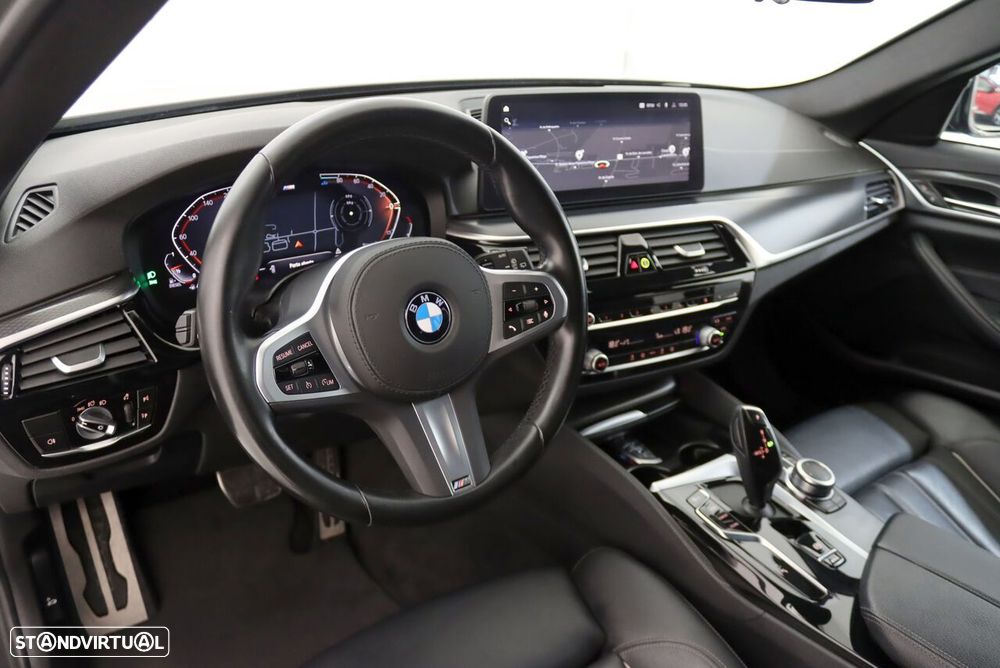 BMW 520 d Pack Desportivo M Auto - 3