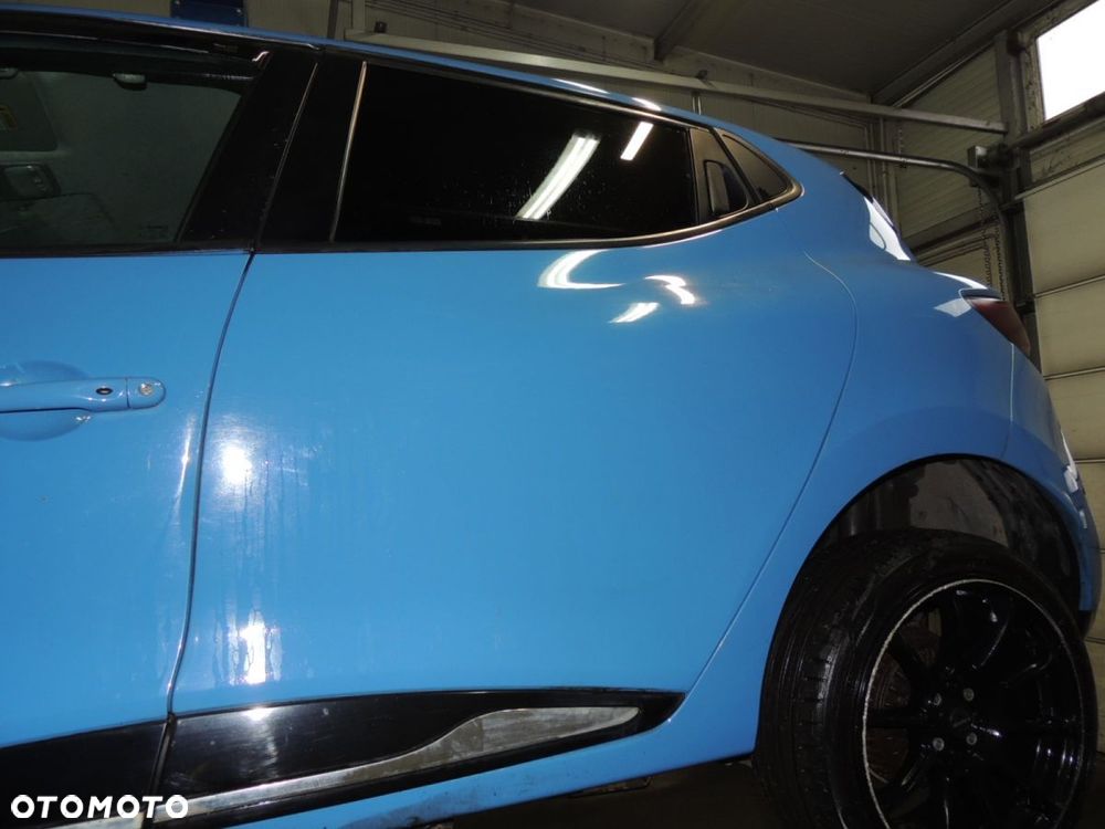 Drzwi lewy tył Renault Clio IV '13 900 TCe