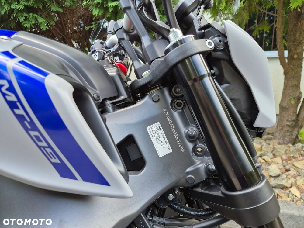 Yamaha MT - 32
