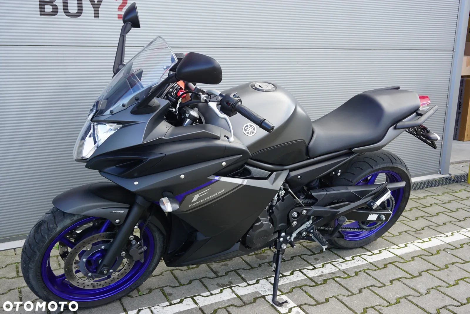 Yamaha XJ - 11