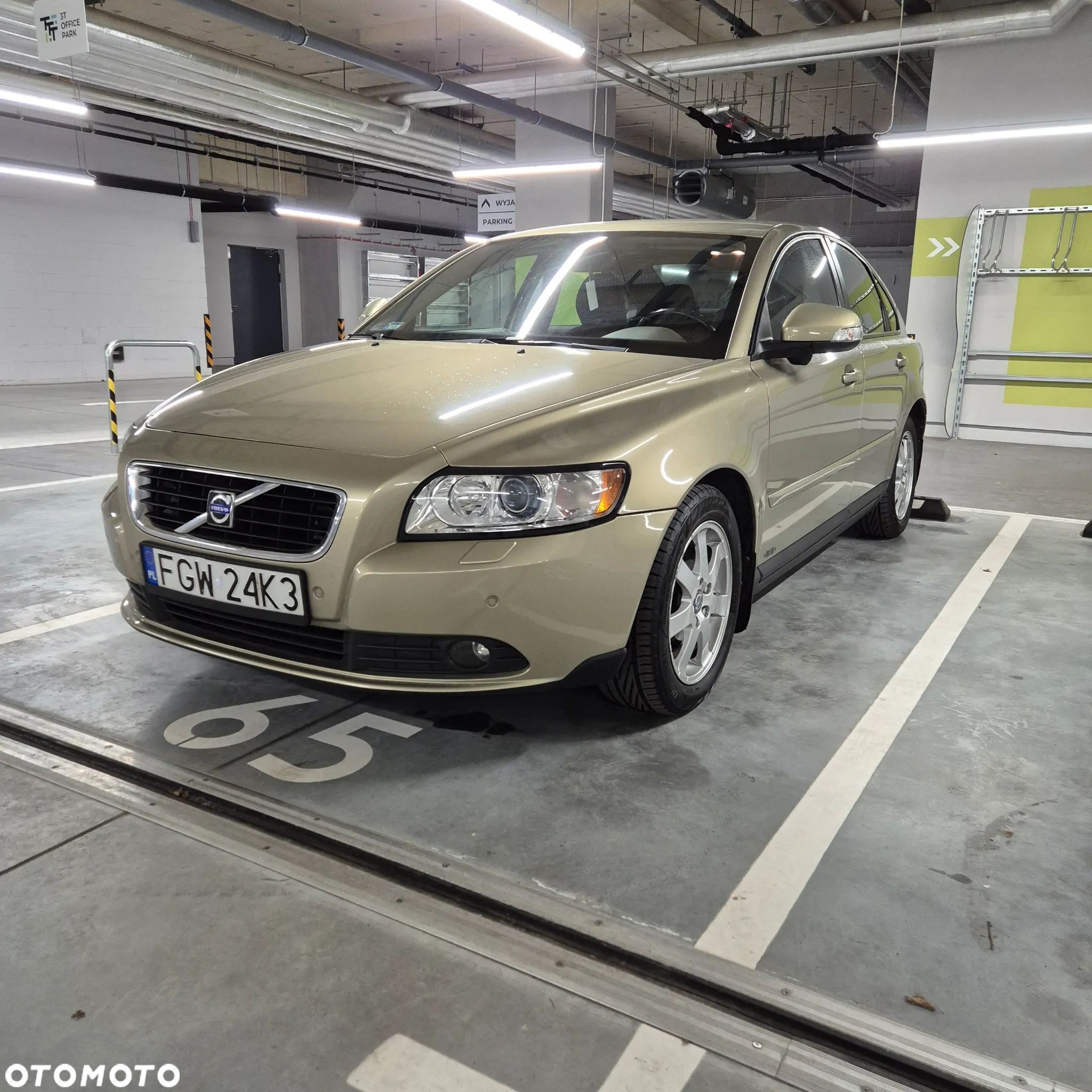 Volvo S40 2.0 Momentum - 1
