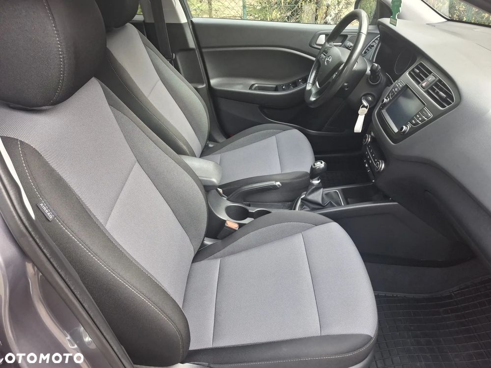 Hyundai i20 1.2 BlueDrive Elegant - 14