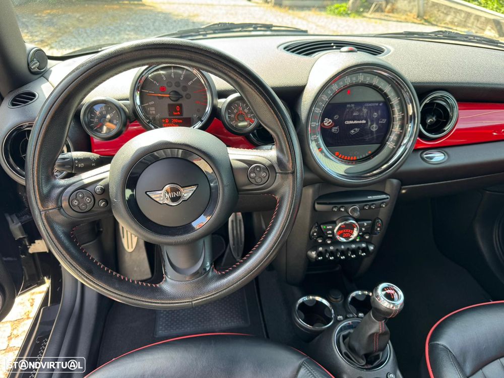MINI 3 Portas John Cooper Works - 14