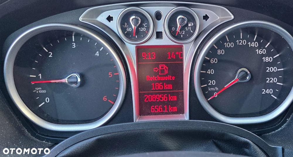 Ford Kuga 2.0 TDCi 4x4 Titanium - 20