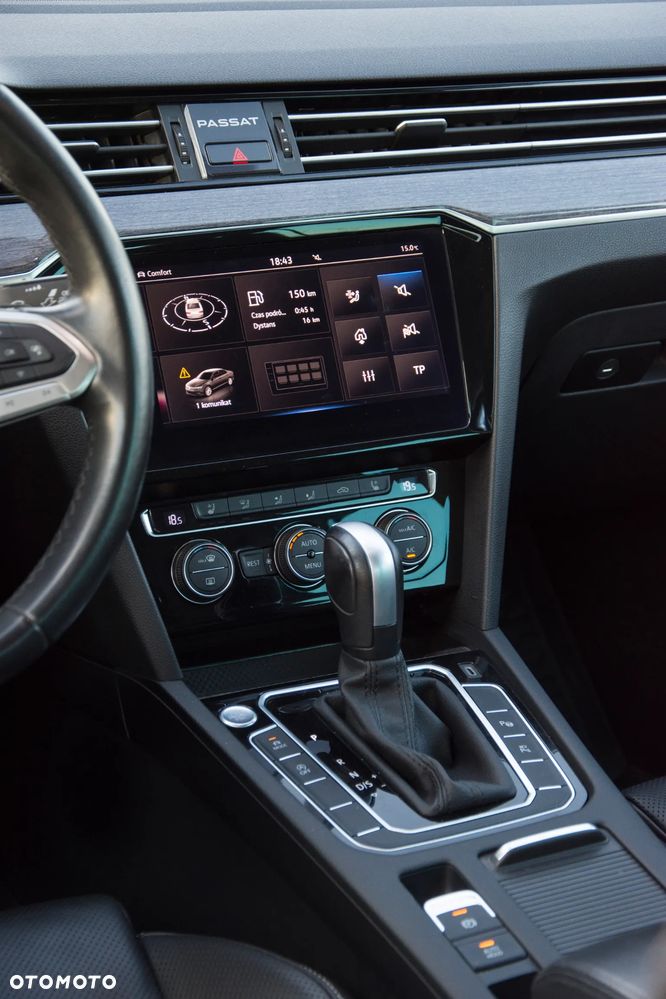 Volkswagen Passat - 14