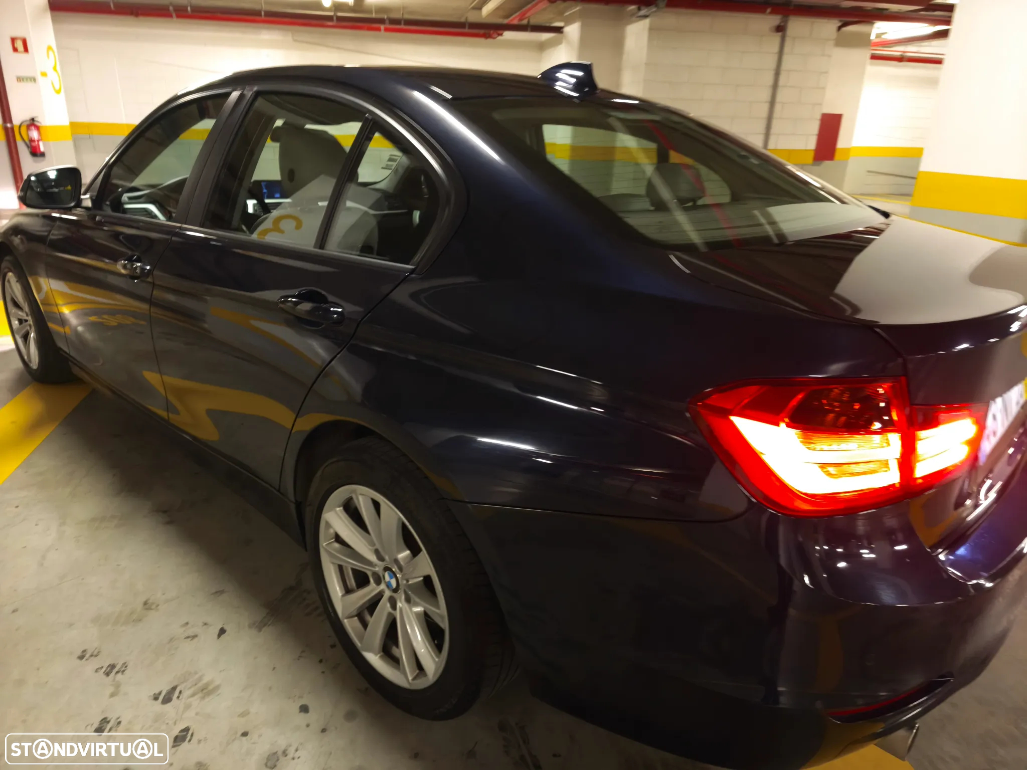 BMW 320 d Auto Line Sport - 4