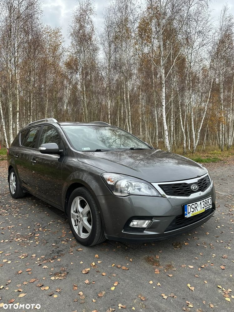 Kia Ceed 1.6 Crdi Comfort - 1
