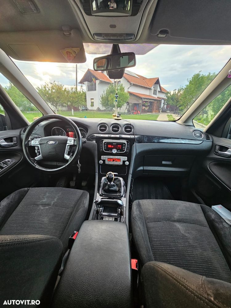 Ford Galaxy - 7