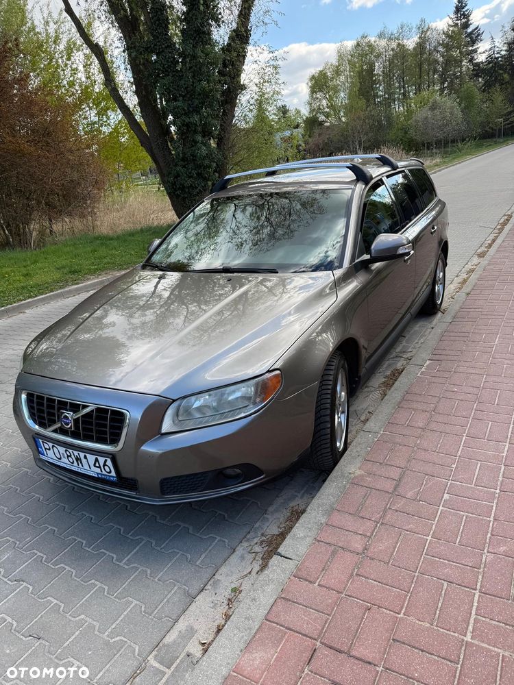 Volvo V70 2.0D Kinetic - 10