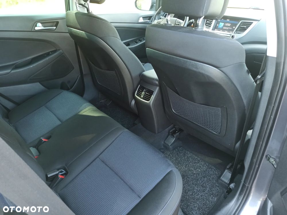 Hyundai Tucson blue 1.7 CRDi 2WD DCT Premium - 20