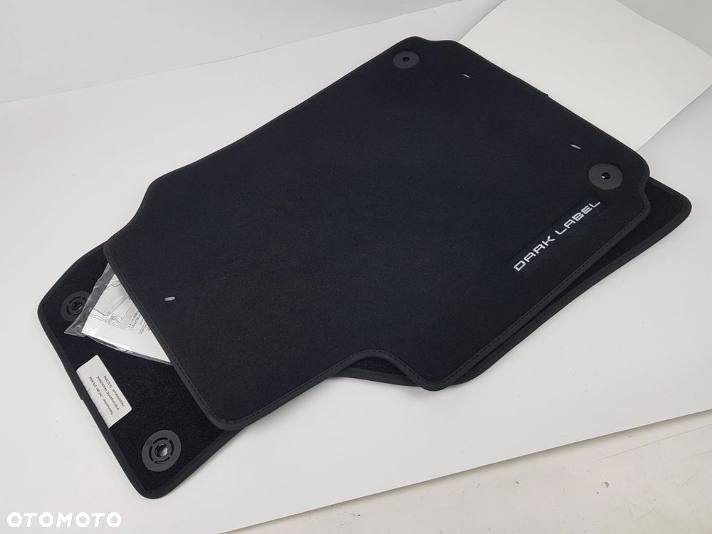 NOWE ORYGINALNE Dywaniki samochodowe welurowe Volkswagen Amarok 2H7061275 - 2