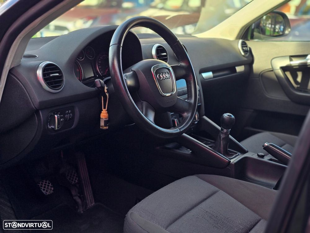 Audi A3 Sportback 1.6 TDI Sport - 13