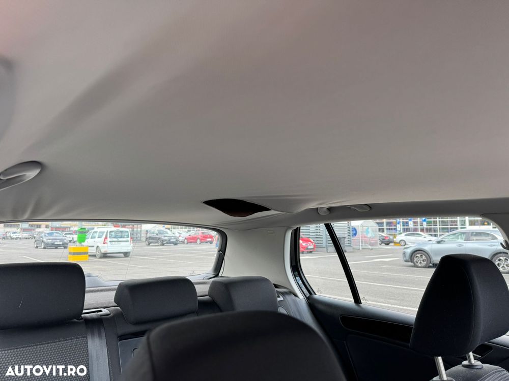 Volkswagen Golf - 26